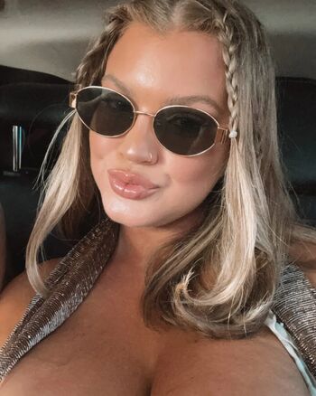 Full leaked Madisonmills private onlyfans photo