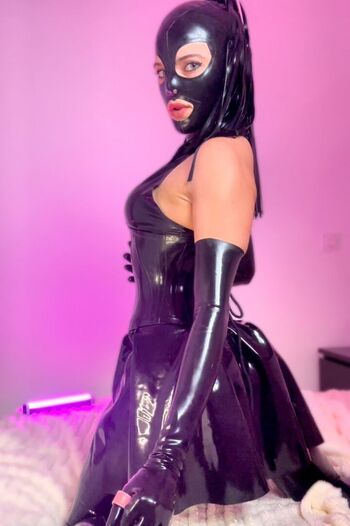 Full leaked Maeva doll private onlyfans photo