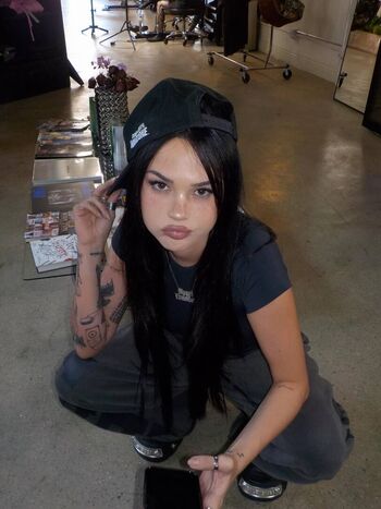 Full leaked Maggie lindemann page private onlyfans photo