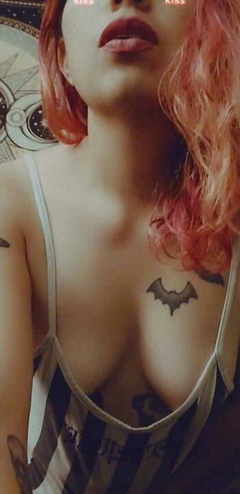 Full leaked Maggispicymom page private onlyfans photo