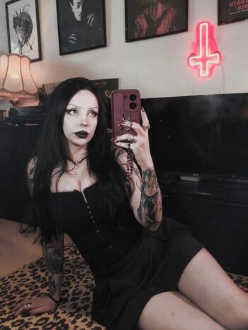 Full leaked Maggothy private onlyfans photo