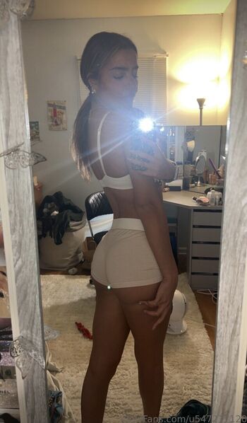 Full leaked Maiamoore private onlyfans photo