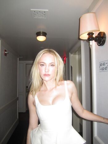 Full leaked Maika monroe page private onlyfans photo