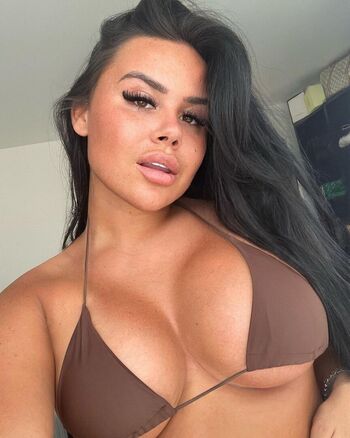 Full leaked Maisie croft private onlyfans photo