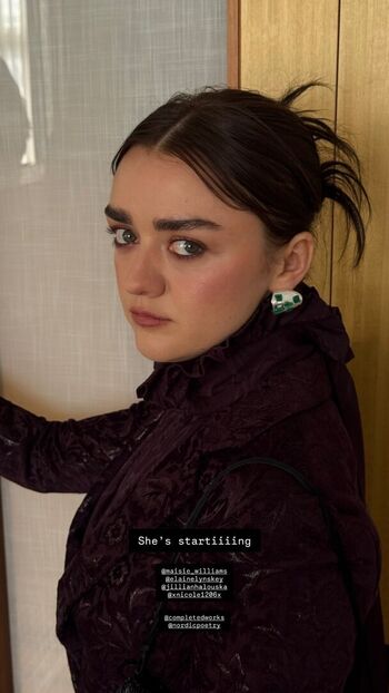 Full leaked Maisie williams page private onlyfans photo