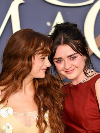 Full leaked Maisie williams page private onlyfans photo