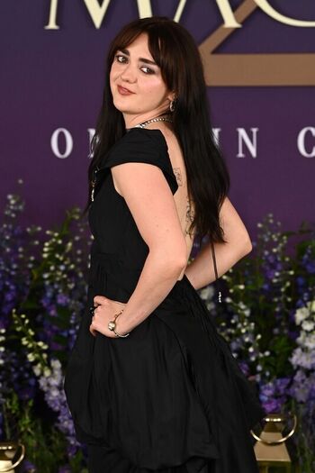 Full leaked Maisie williams page private onlyfans photo