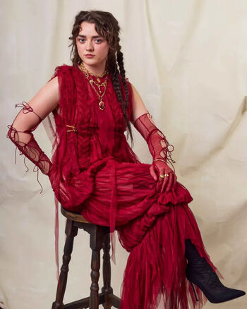 Full leaked Maisie williams page private onlyfans photo