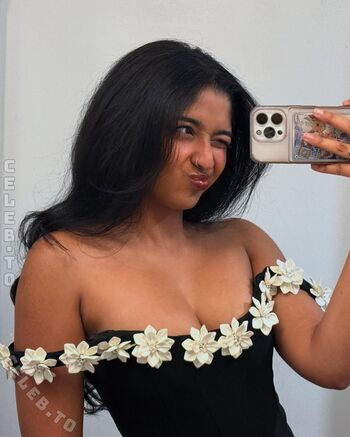 Full leaked Maitreyi ramakrishnan private onlyfans photo