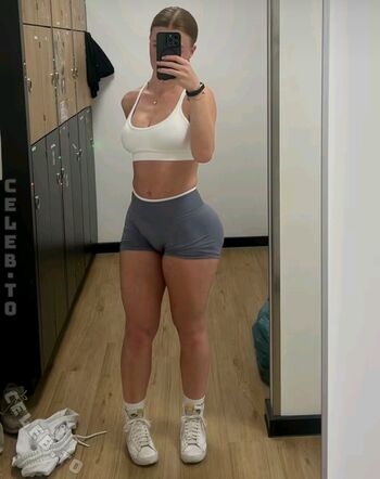 Full leaked Maja zoe private onlyfans photo