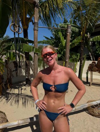 Full leaked Majaaleonie page private onlyfans photo