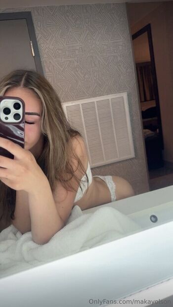 Full leaked Makayolson private onlyfans photo