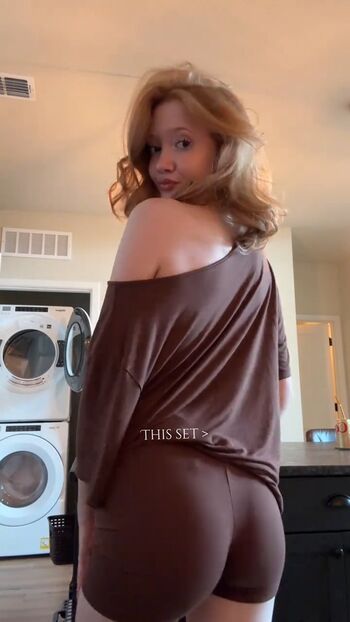 Full leaked Makenna kelly  page private onlyfans photo