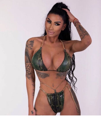 Full leaked Maksimovic private onlyfans photo