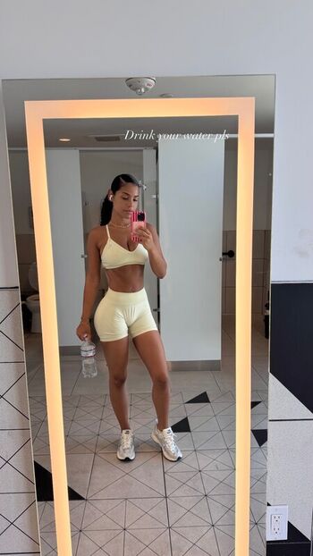 Full leaked Malaika terry private onlyfans photo