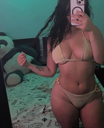 Full leaked Malak omrani private onlyfans photo