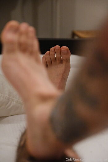 Full leaked Male feet uk private onlyfans photo