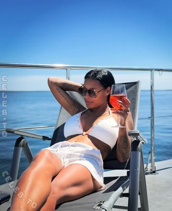 Full leaked Malin brown private onlyfans photo