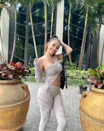 Full leaked Malu trevejo  page private onlyfans photo
