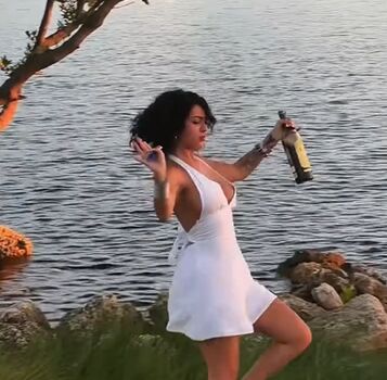 Full leaked Malu trevejo page private onlyfans photo