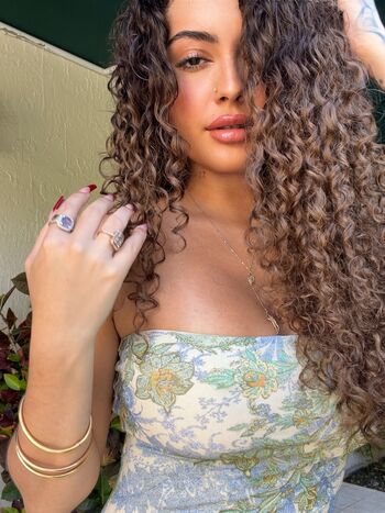 Full leaked Malu trevejo page private onlyfans photo