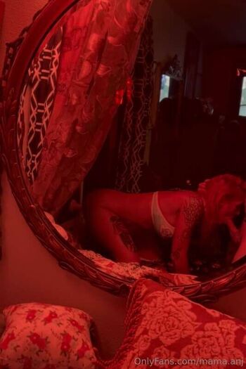 Full leaked Mama anj private onlyfans photo