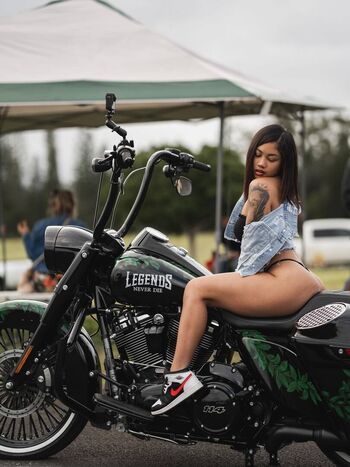 Full leaked Mamaaiwaa private onlyfans photo