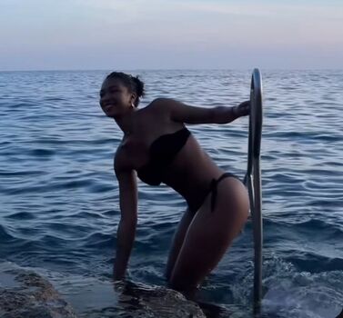 Full leaked Manon bresch page private onlyfans photo