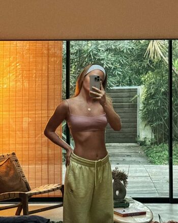 Full leaked Manon lanza private onlyfans photo