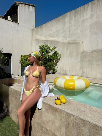 Full leaked Manon lmp private onlyfans photo