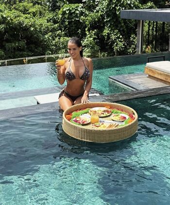 Full leaked Manon marsault private onlyfans photo