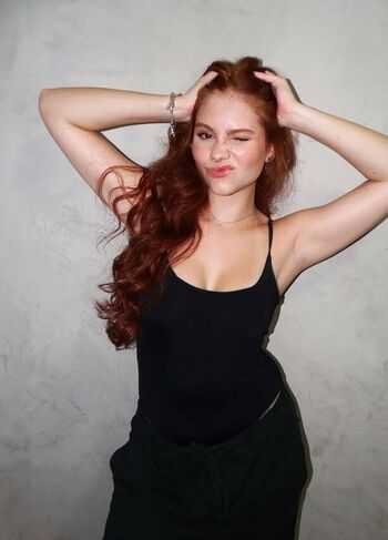 Full leaked Manu blear private onlyfans photo