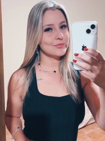 Full leaked Maraisa camilo page private onlyfans photo