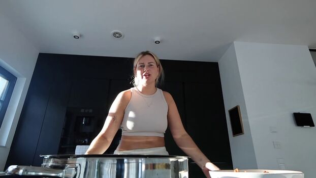 Full leaked Maren wolf private onlyfans photo