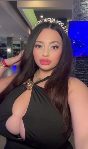 Full leaked Maria sharrad private onlyfans photo