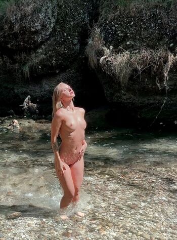 Full leaked Mariavolkova page private onlyfans photo
