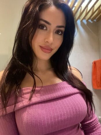 Maricel Freire Hotwife