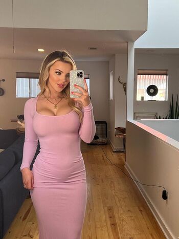 Full leaked Mariedeemelons private onlyfans photo