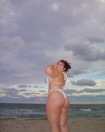 Full leaked Mariella o page private onlyfans photo