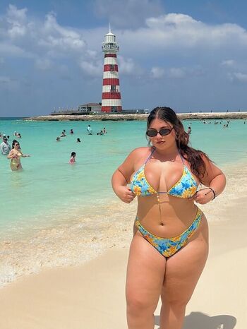 Full leaked Mariella o page private onlyfans photo