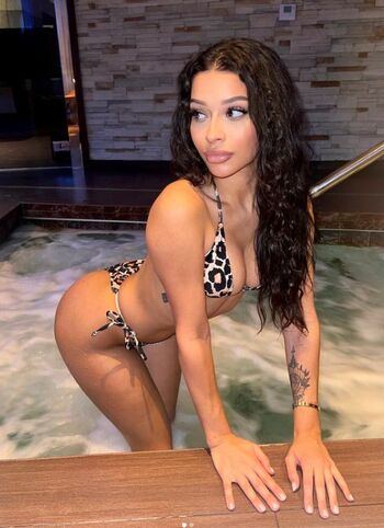 Full leaked Mariemercierr private onlyfans photo