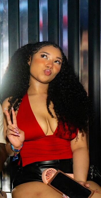 Full leaked Mariiiisel private onlyfans photo
