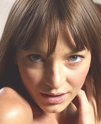 Mary Art Model