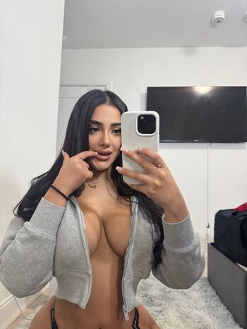 Full leaked Mary yousefi private onlyfans photo