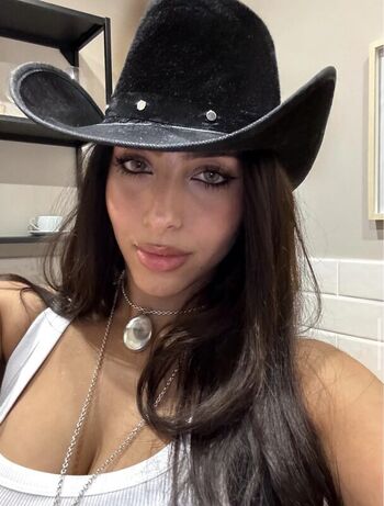 Full leaked Maryamazinani private onlyfans photo