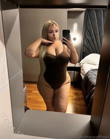 Full leaked Maryoffiziell private onlyfans photo