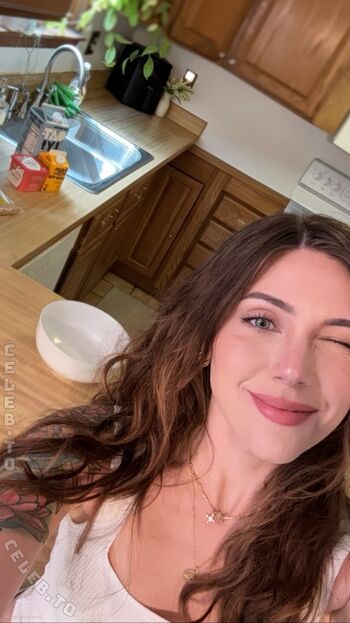 Full leaked Faith ordway/ private onlyfans photo