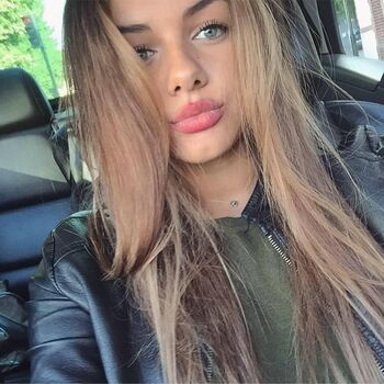 Full leaked Mathilde modele page private onlyfans photo