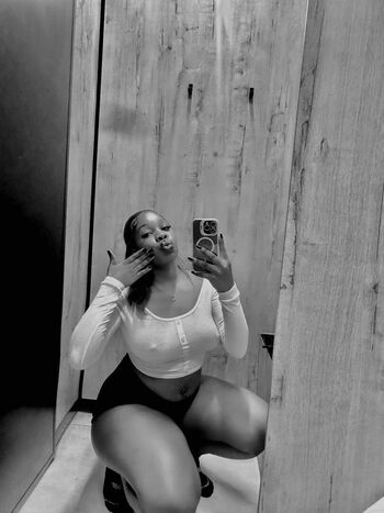 Full leaked Matshidiso private onlyfans photo