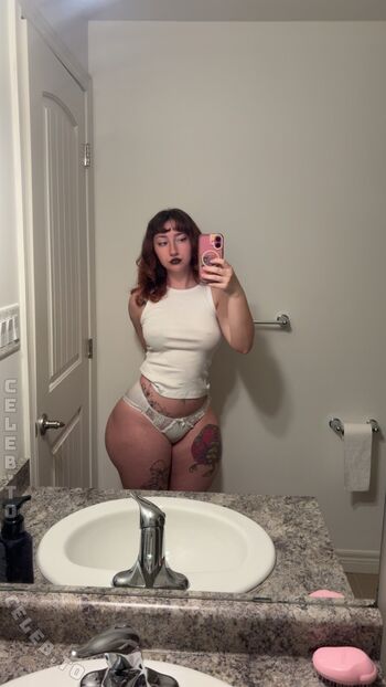 Full leaked Mattie garf private onlyfans photo